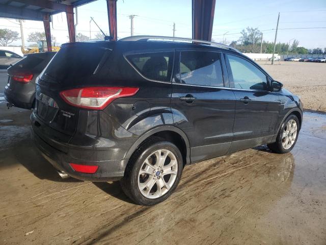 Паркетники FORD ESCAPE 2014 Чорний