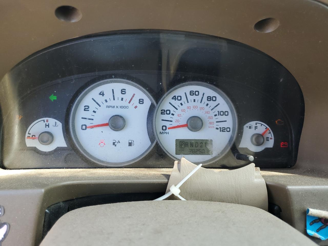 2006 Ford Escape - Image 9