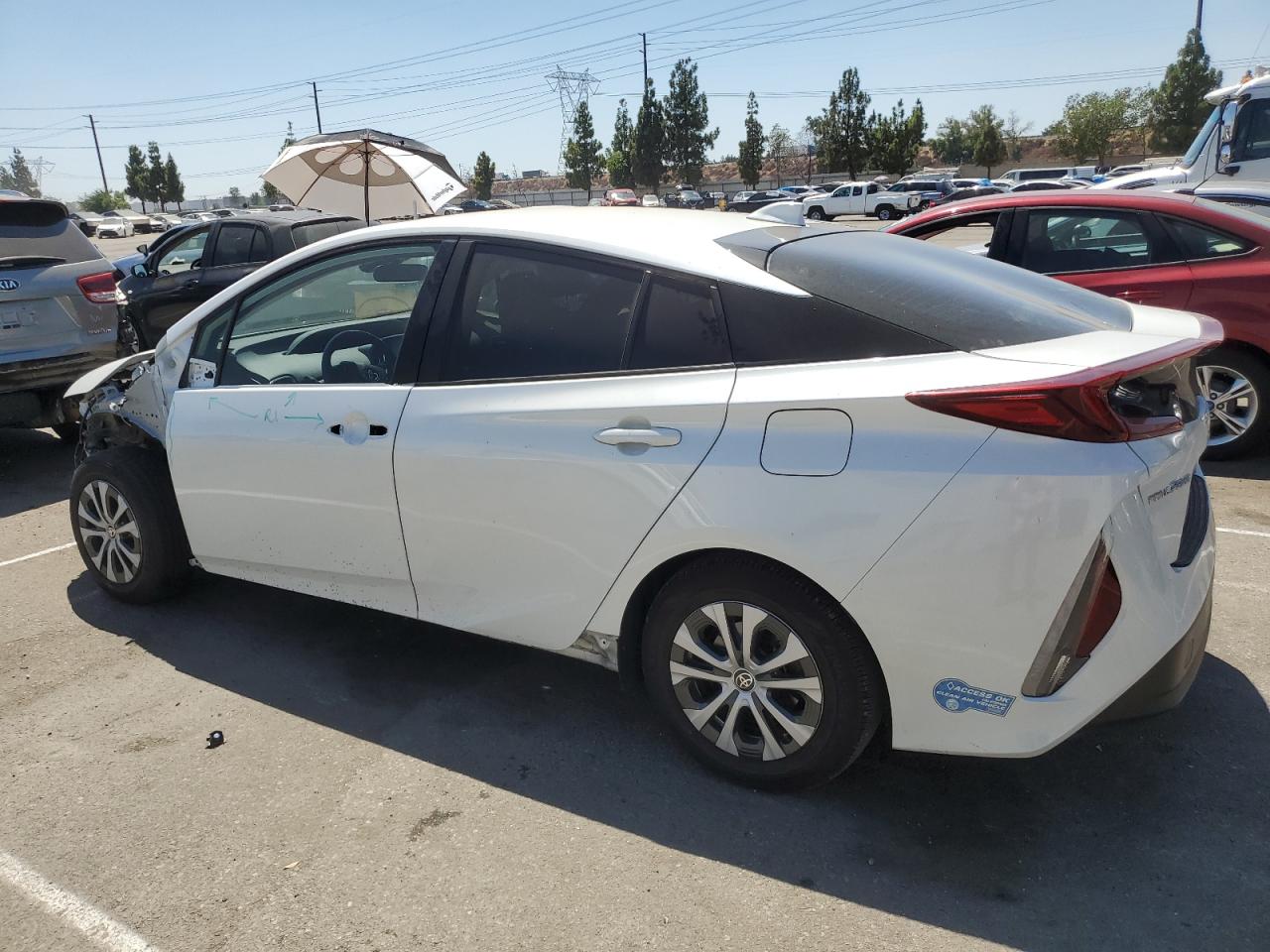 JTDKAMFP3M3196022 2021 Toyota Prius Prime Le