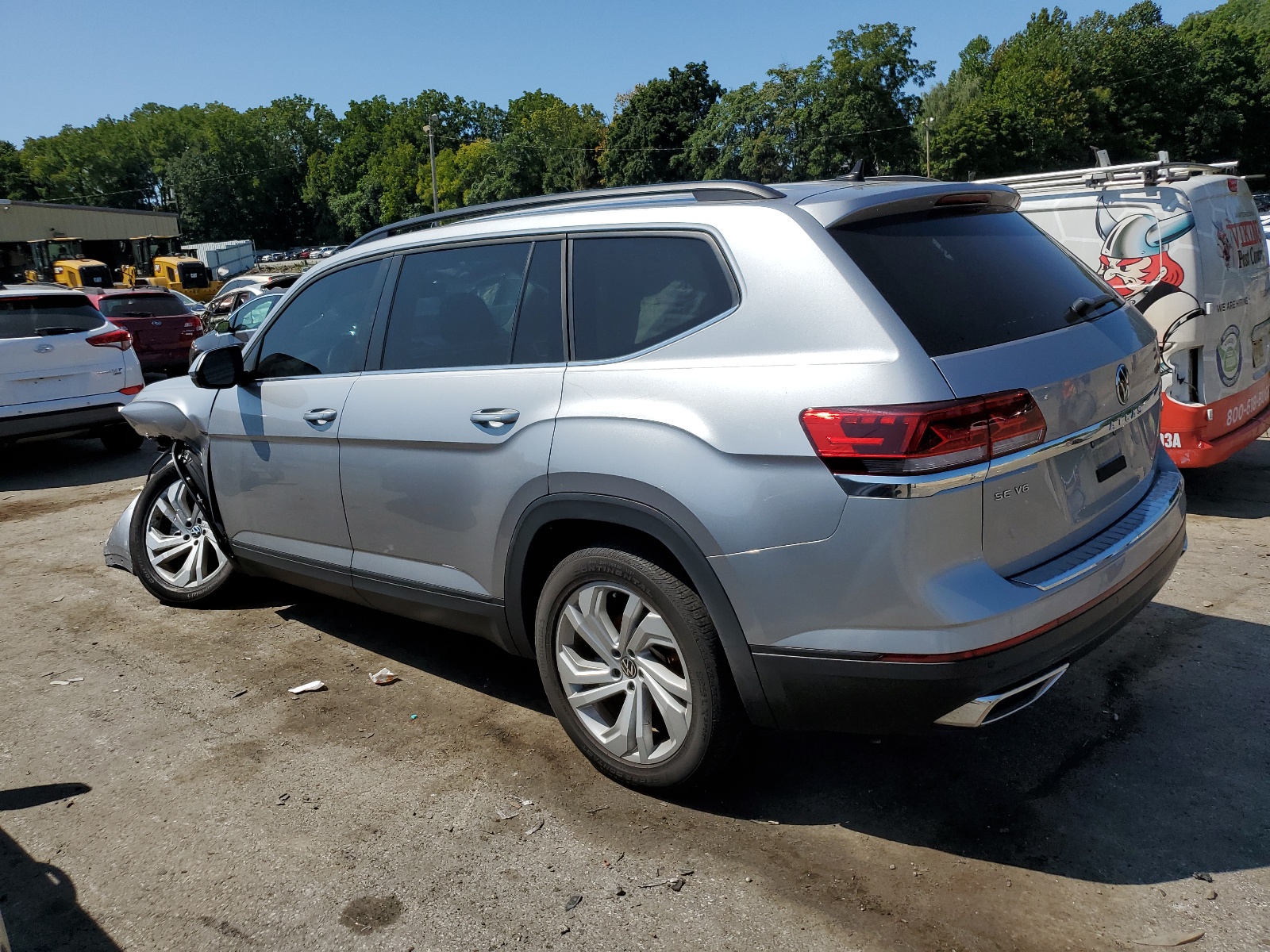 1V2HR2CA8MC607825 2021 Volkswagen Atlas Se