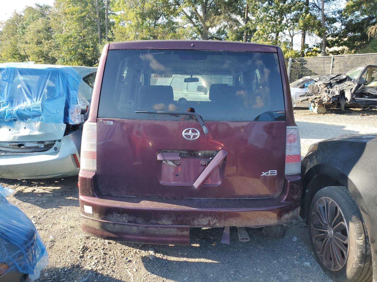 2005 Toyota Scion Xb VIN: JTLKT324050186989 Lot: 48981294