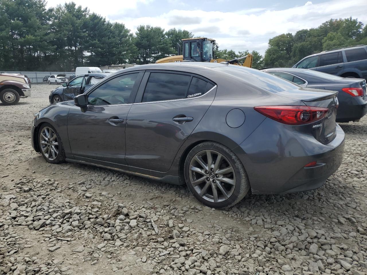 3MZBN1V34JM163958 2018 MAZDA 3 - Image 2