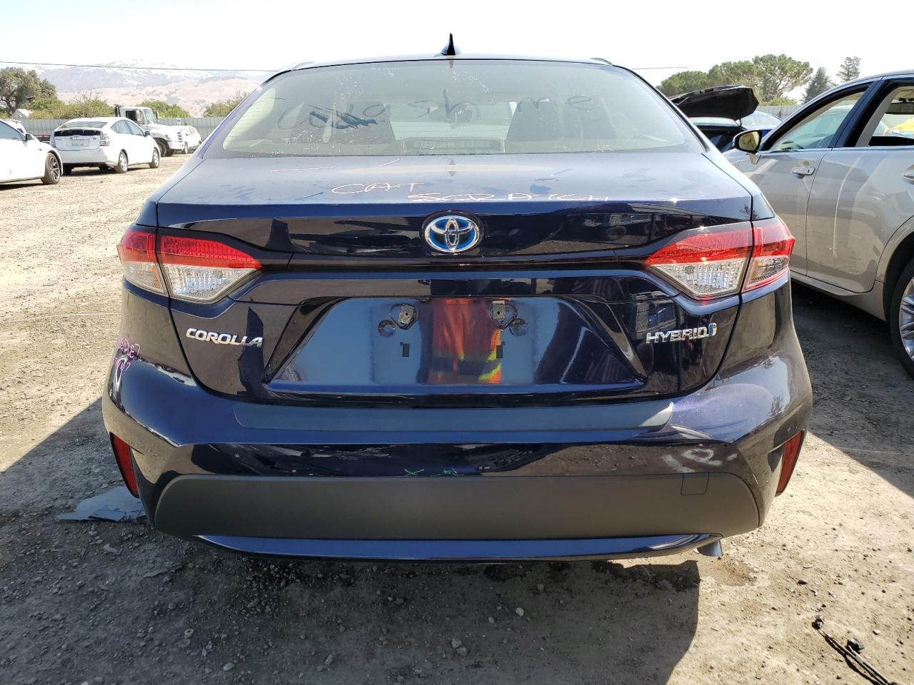 2022 Toyota Corolla Le VIN: JTDEAMDE9NJ061946 Lot: 69299664