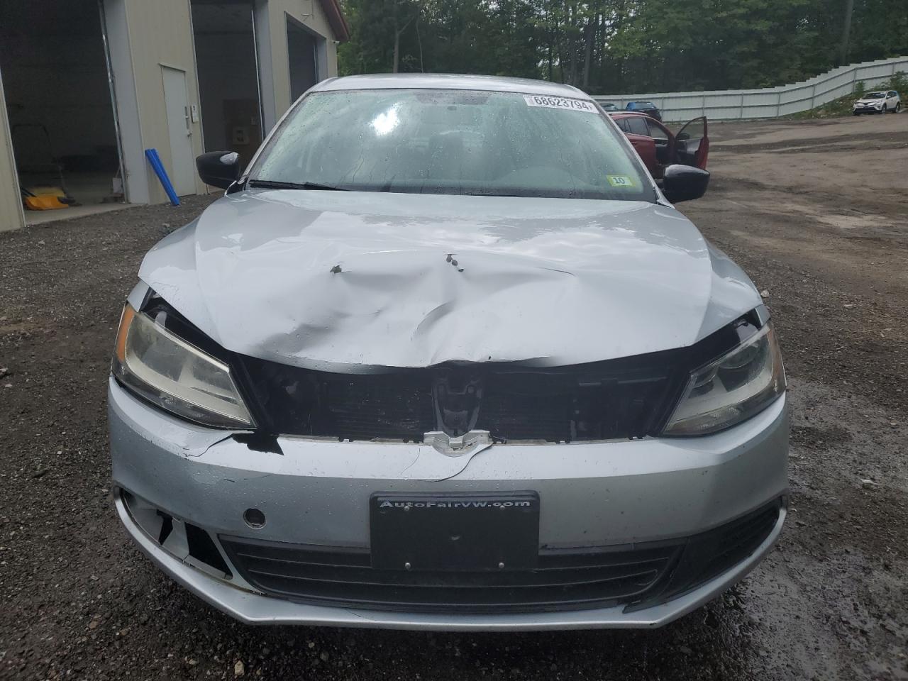 2014 Volkswagen Jetta - Image 5