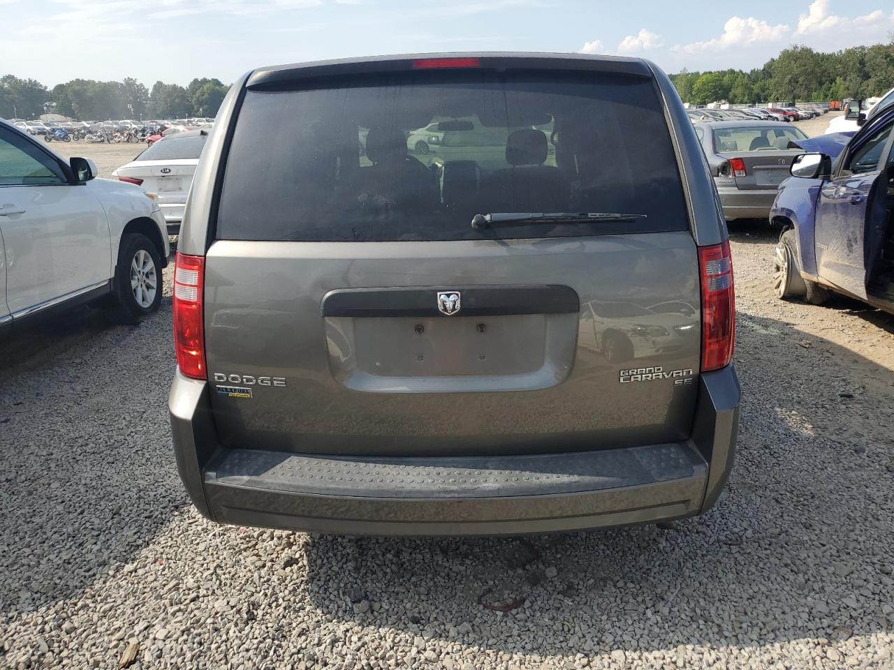 2010 Dodge Grand Caravan Se VIN: 2D4RN4DE1AR326745 Lot: 69644304