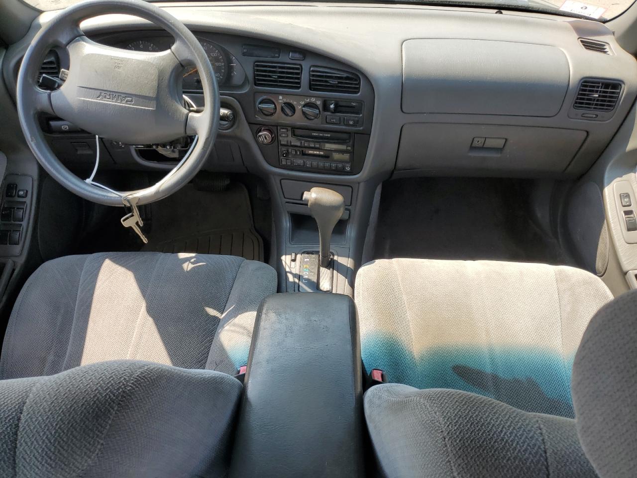 1995 Toyota Camry Le VIN: 4T1GK12E3SU082479 Lot: 65111964