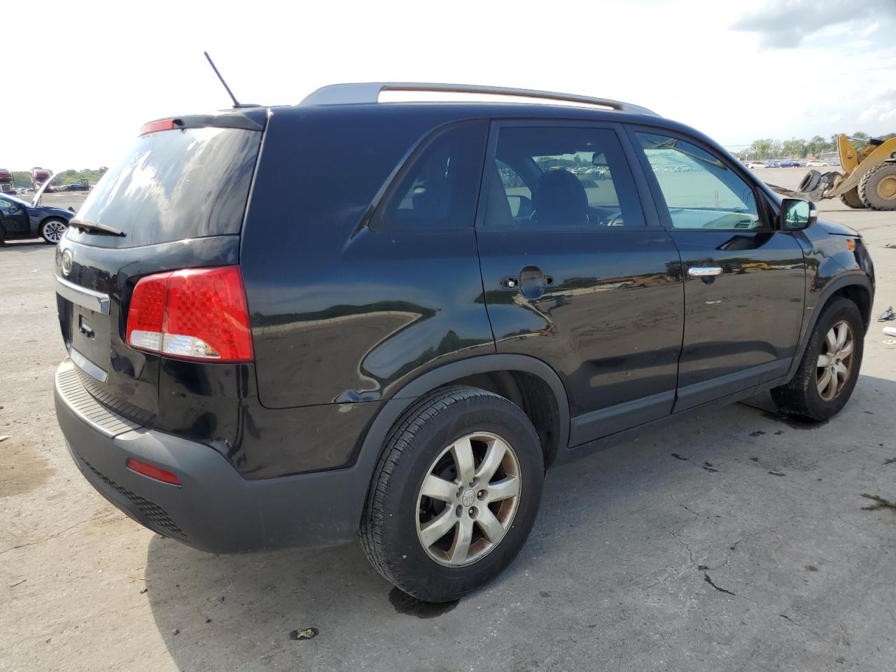 5XYKT4A21BG152552 2011 Kia Sorento Base