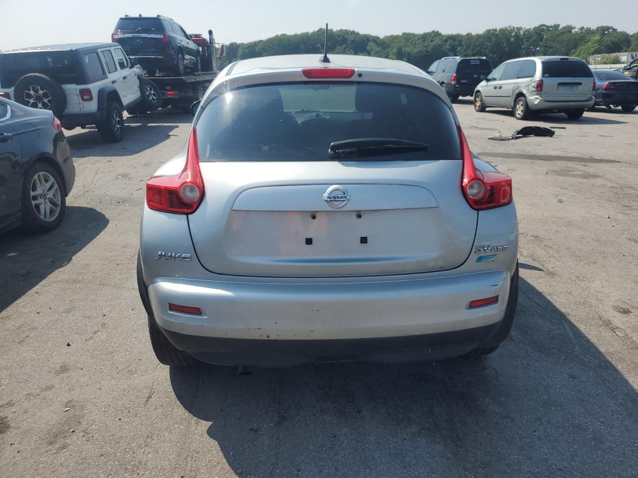 2014 Nissan Juke S VIN: JN8AF5MV1ET360345 Lot: 64679134