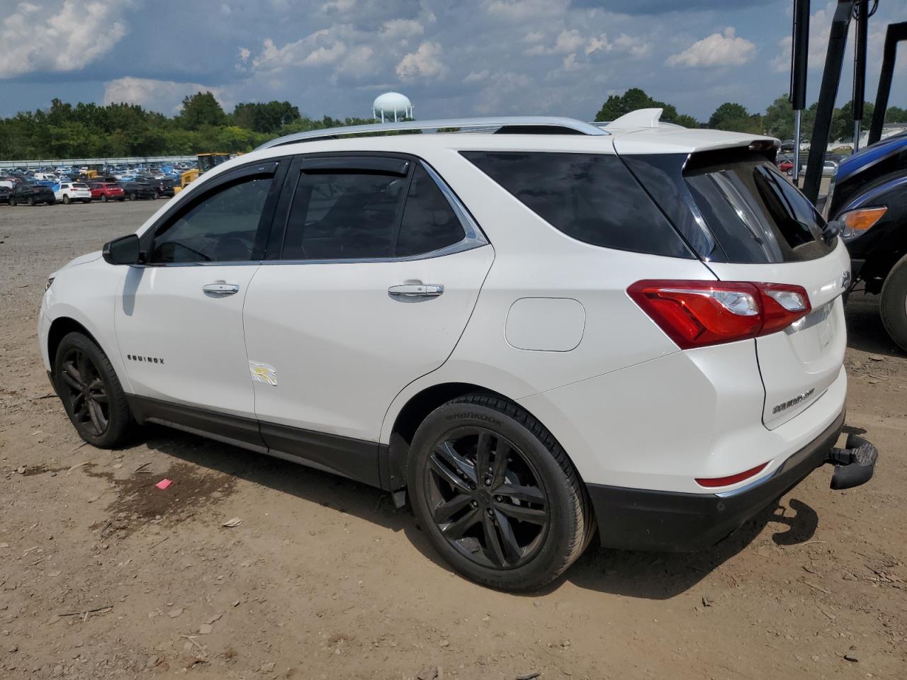 2GNAXWEXXJ6267784 2018 CHEVROLET EQUINOX - Image 2