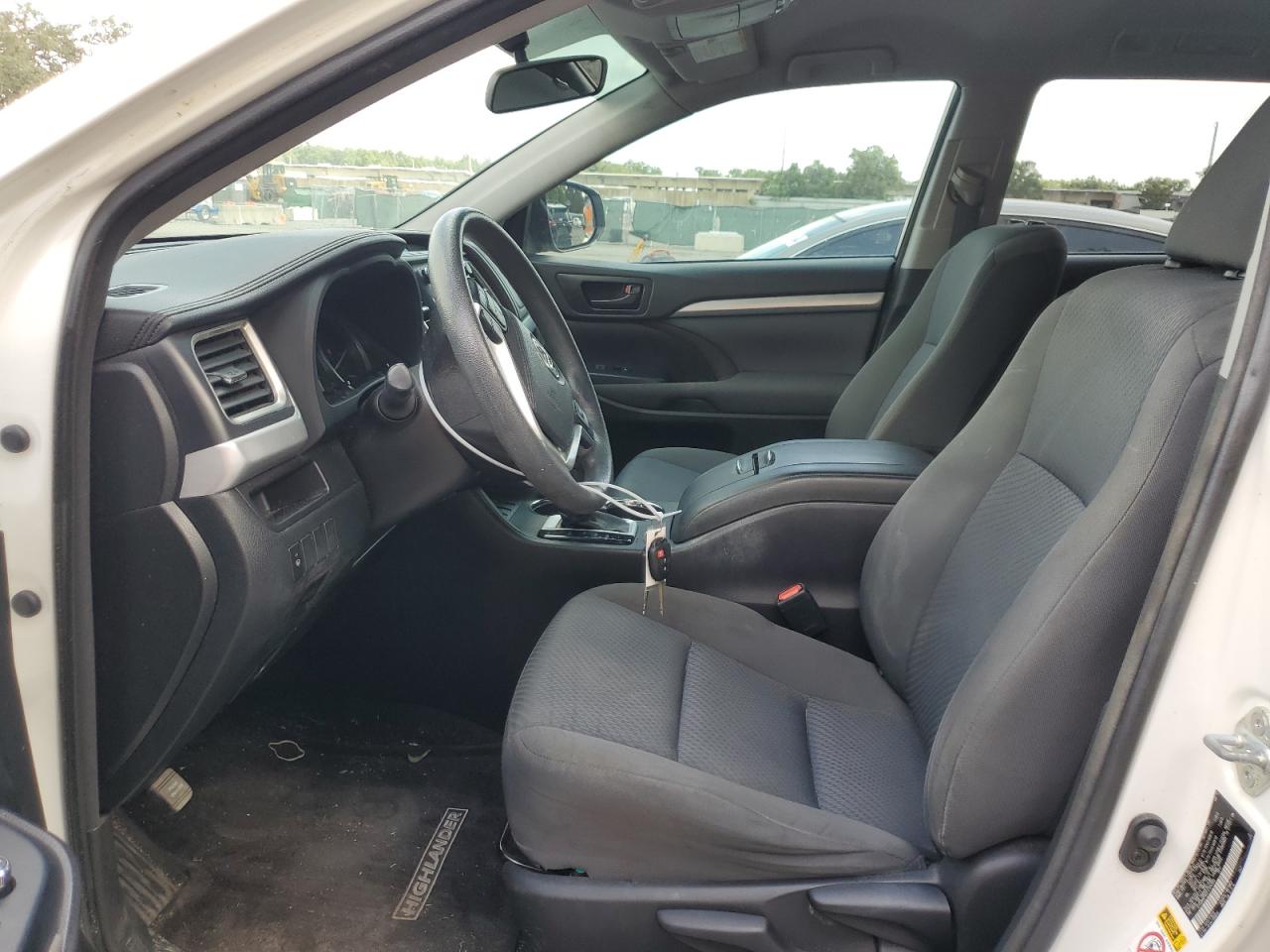 2015 Toyota Highlander Le VIN: 5TDZKRFH7FS106955 Lot: 67828404