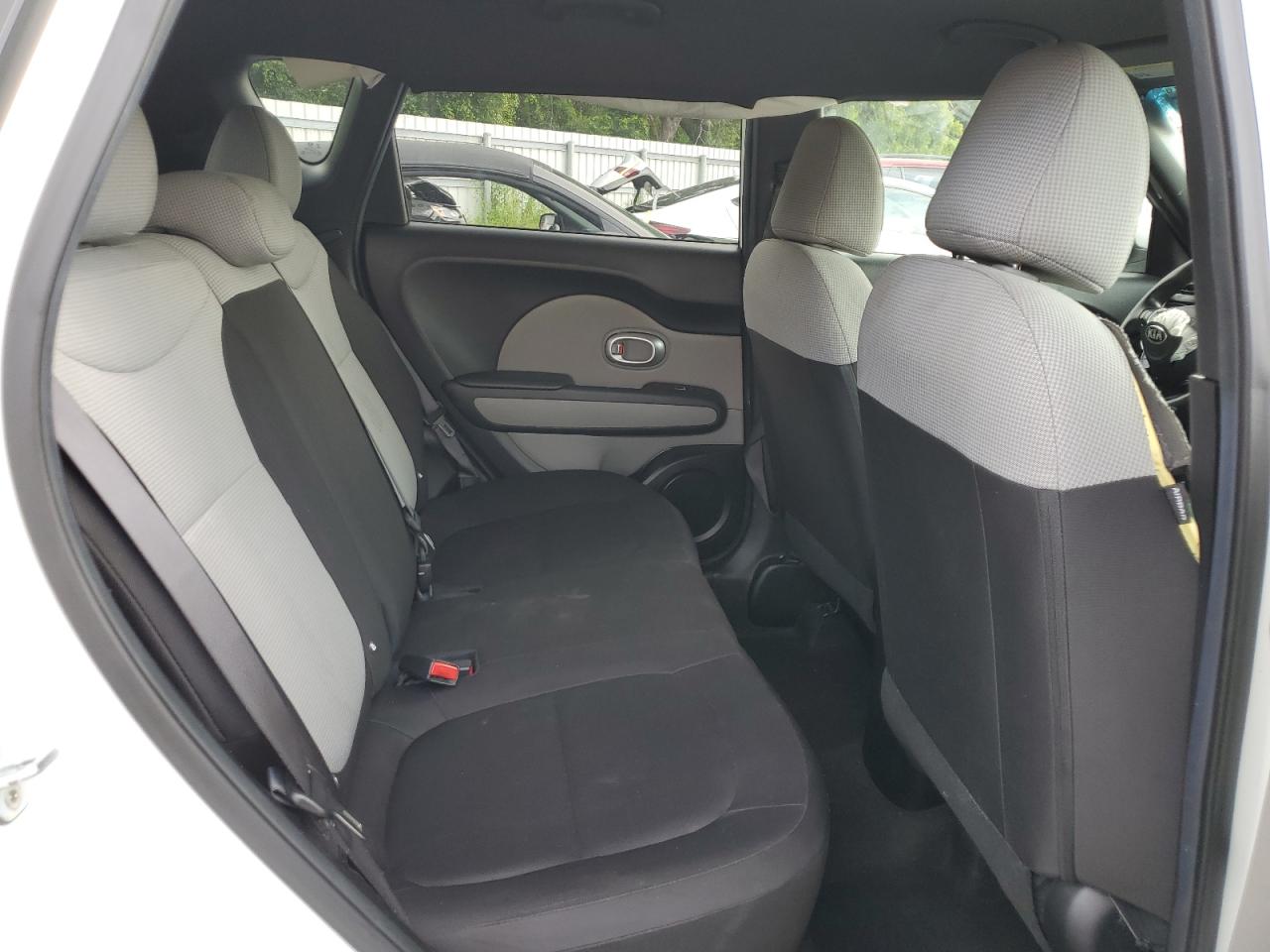 2017 Kia Soul VIN: KNDJN2A27H7450068 Lot: 66633214