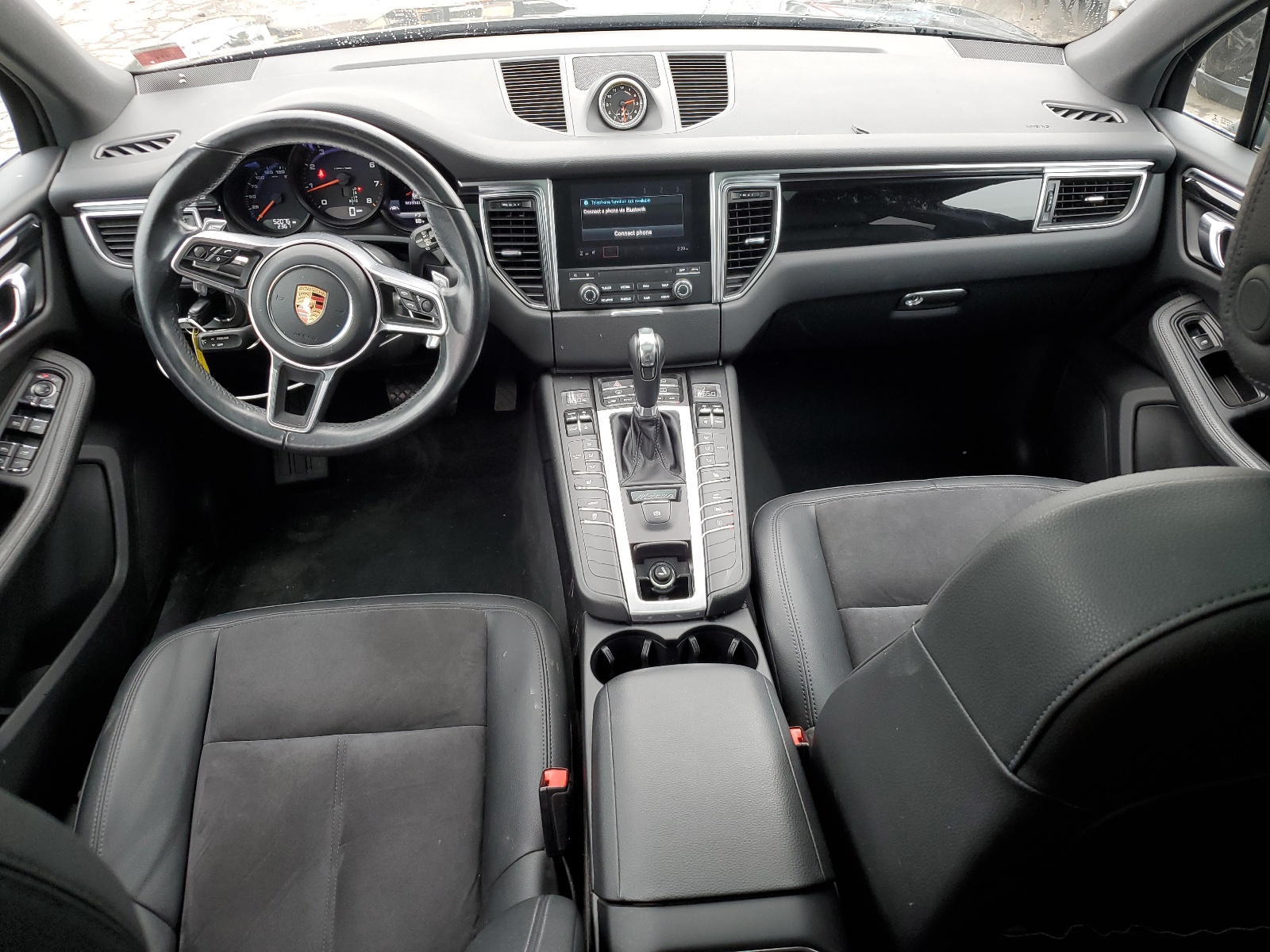 WP1AA2A52JLB06035 2018 Porsche Macan