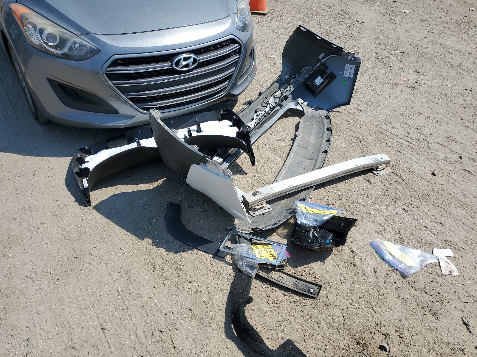 3GKALPEV4JL263268 2018 GMC Terrain Slt