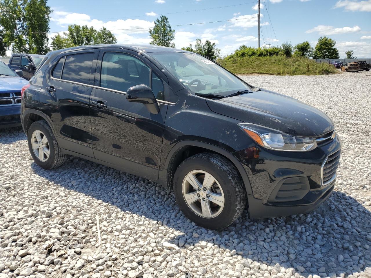 KL7CJNSM7NB542826 Chevrolet Trax LS 4