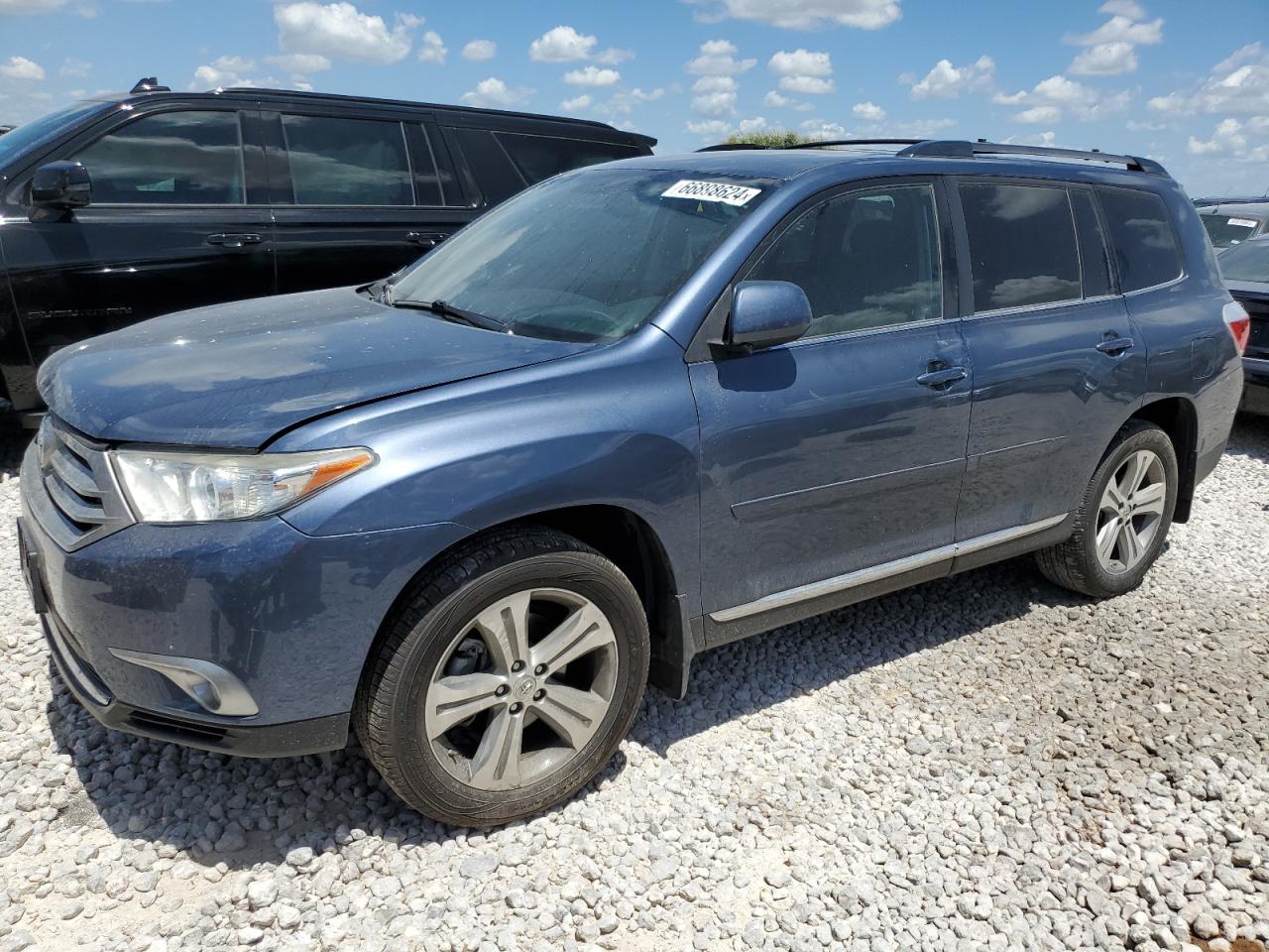 5TDBK3EH7DS215476 2013 Toyota Highlander Base