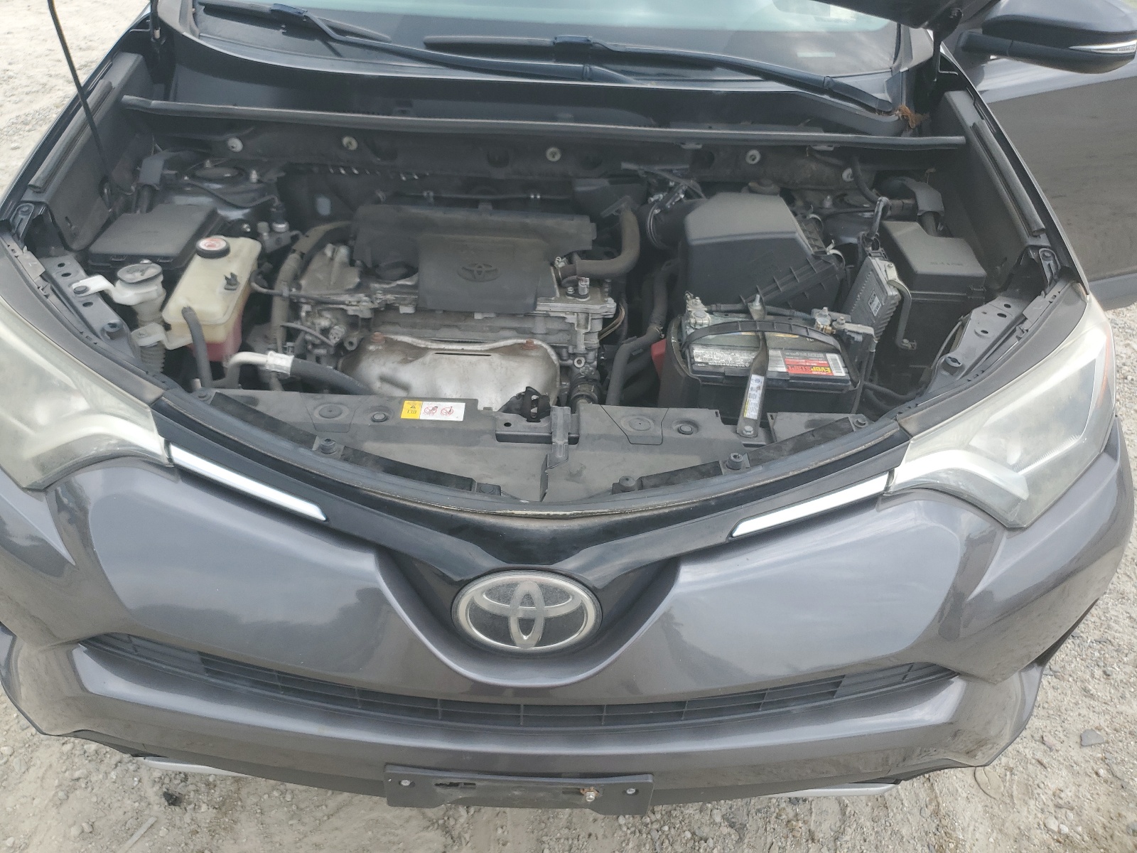 JTMWFREV6HJ708048 2017 Toyota Rav4 Xle