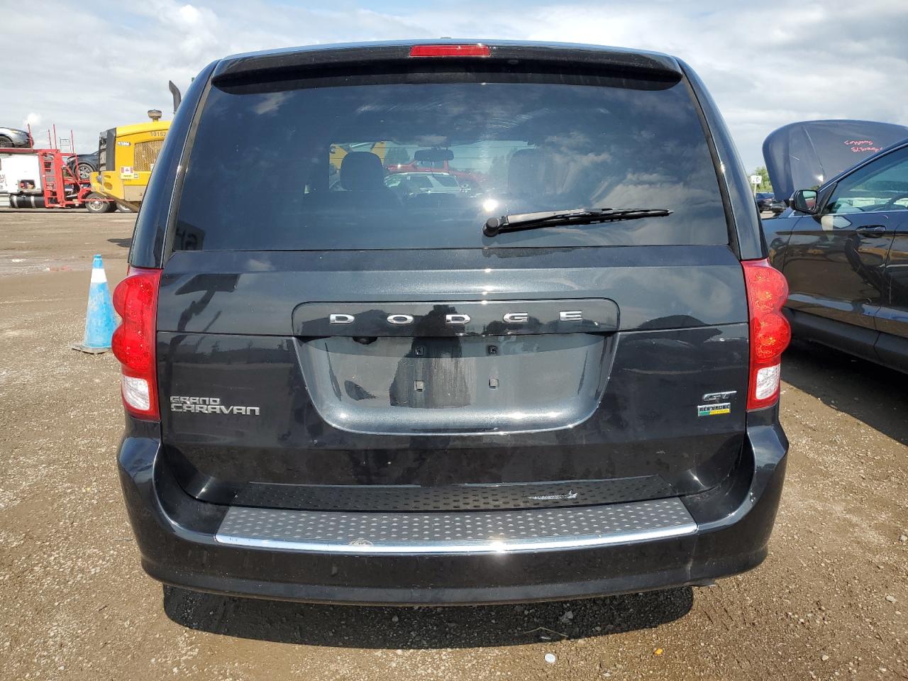 2C4RDGEG2JR179854 2018 Dodge Grand Caravan Gt