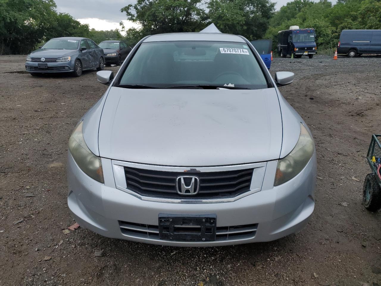 2008 Honda Accord Lx VIN: 1HGCP26398A052451 Lot: 67070774