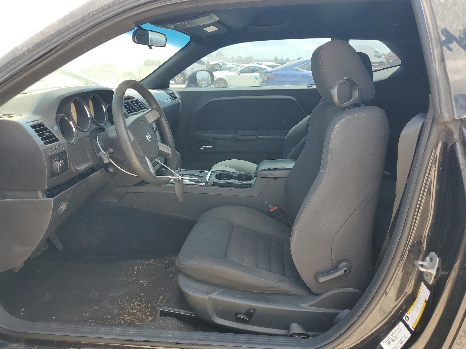 2B3CJ4DV6AH259971 2010 Dodge Challenger Se