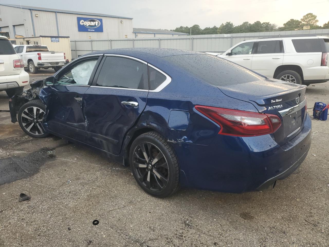 1N4AL3AP9JC108079 2018 NISSAN ALTIMA - Image 2