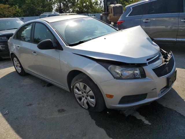 Sedans CHEVROLET CRUZE 2013 Srebrny