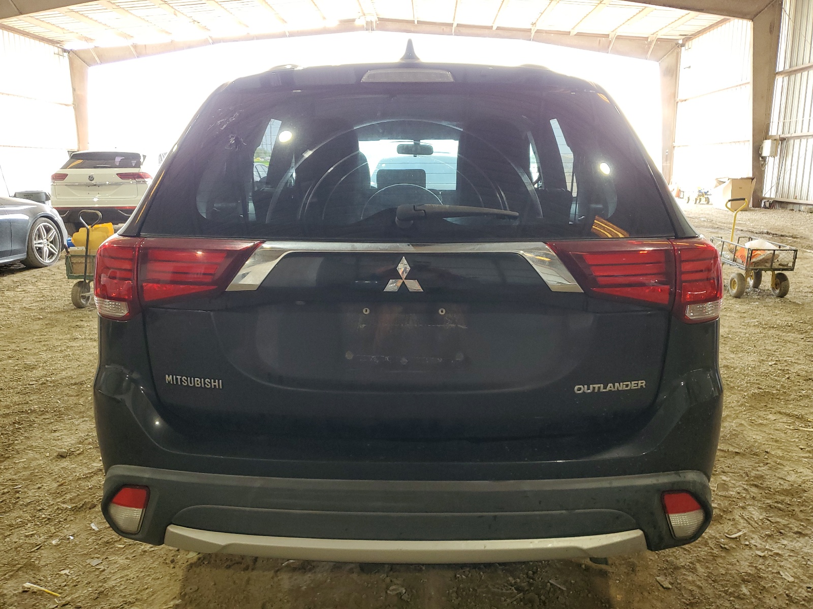 JA4AD2A3XHZ017239 2017 Mitsubishi Outlander Es