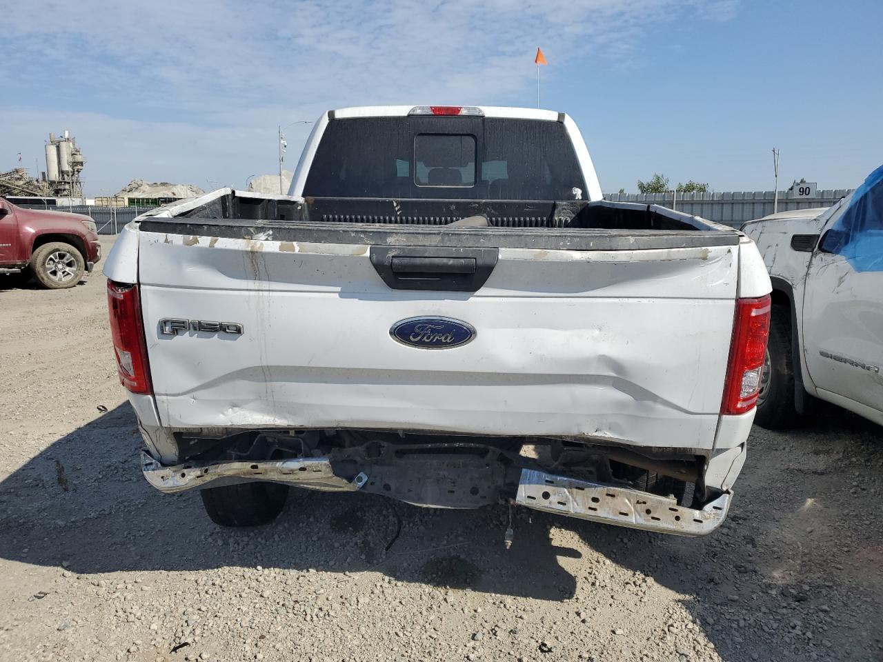 2017 Ford F150 Super Cab VIN: 1FTEX1CP3HKC83977 Lot: 63102184