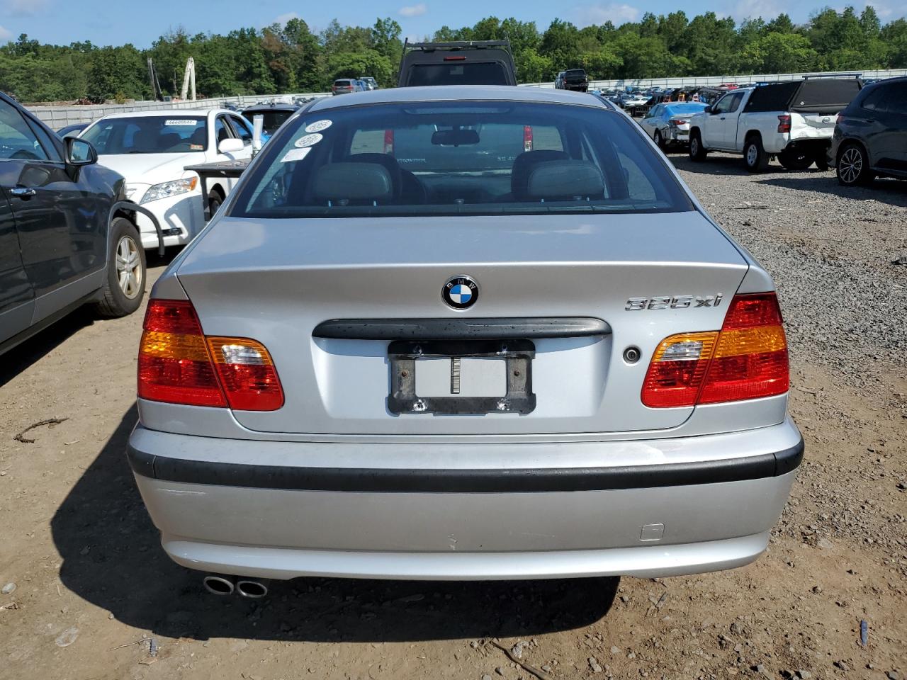 2002 BMW 325 Xi VIN: WBAEU33472PH85587 Lot: 66852004