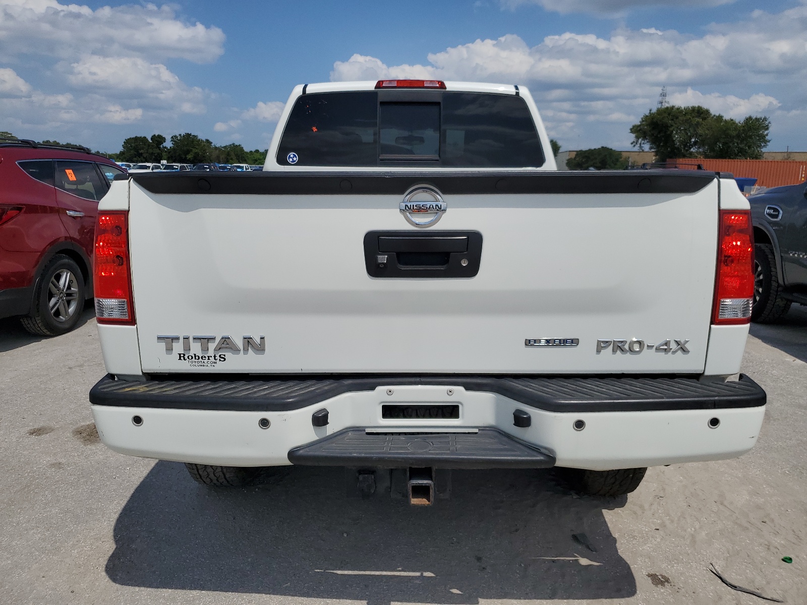 1N6BA0CC8FN500752 2015 Nissan Titan S