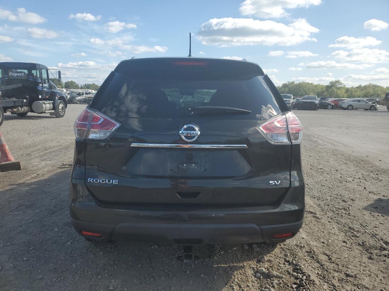 2015 Nissan Rogue S VIN: 5N1AT2MT1FC906561 Lot: 68653804