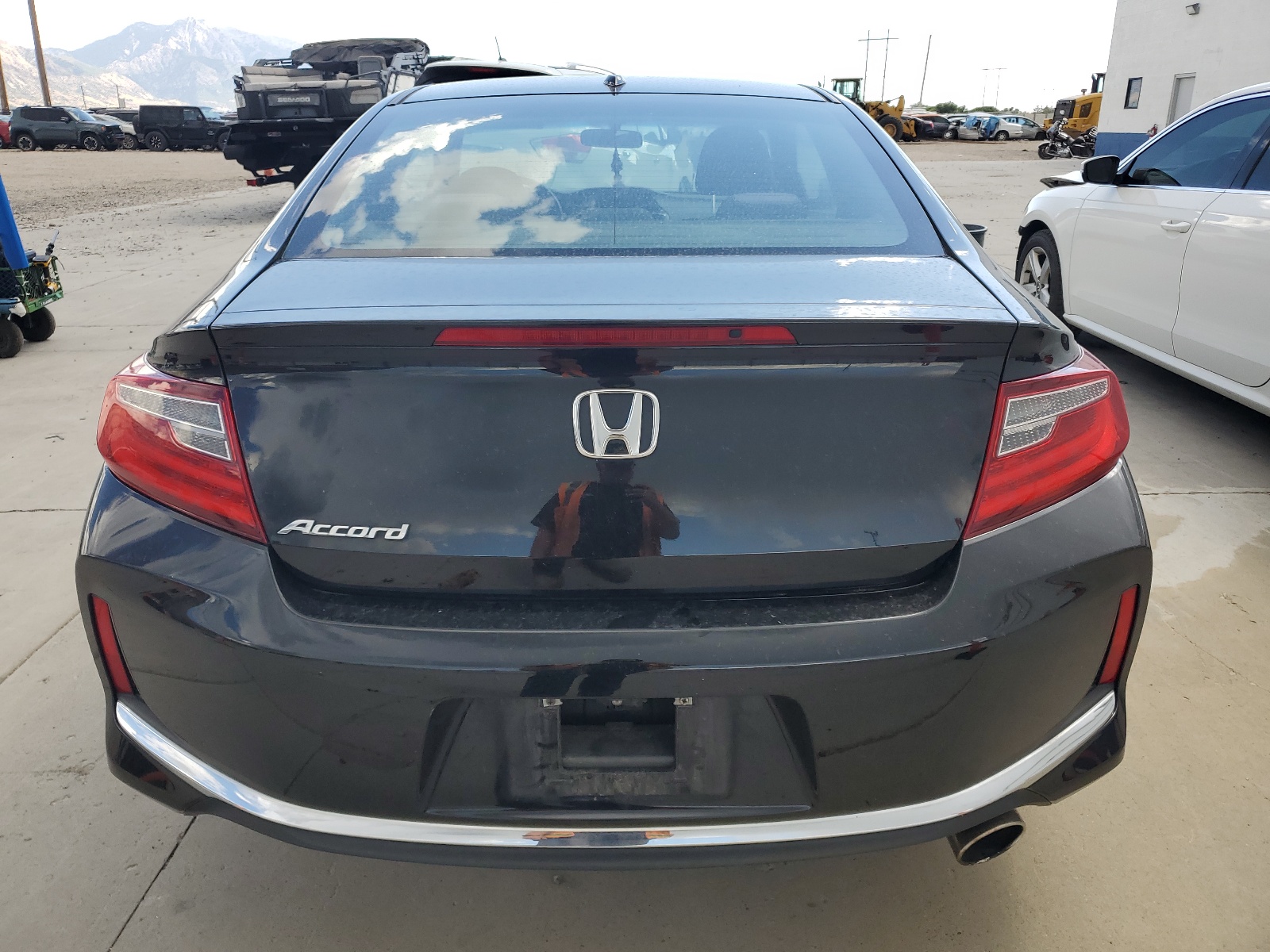 1HGCT1A77GA005272 2016 Honda Accord Ex