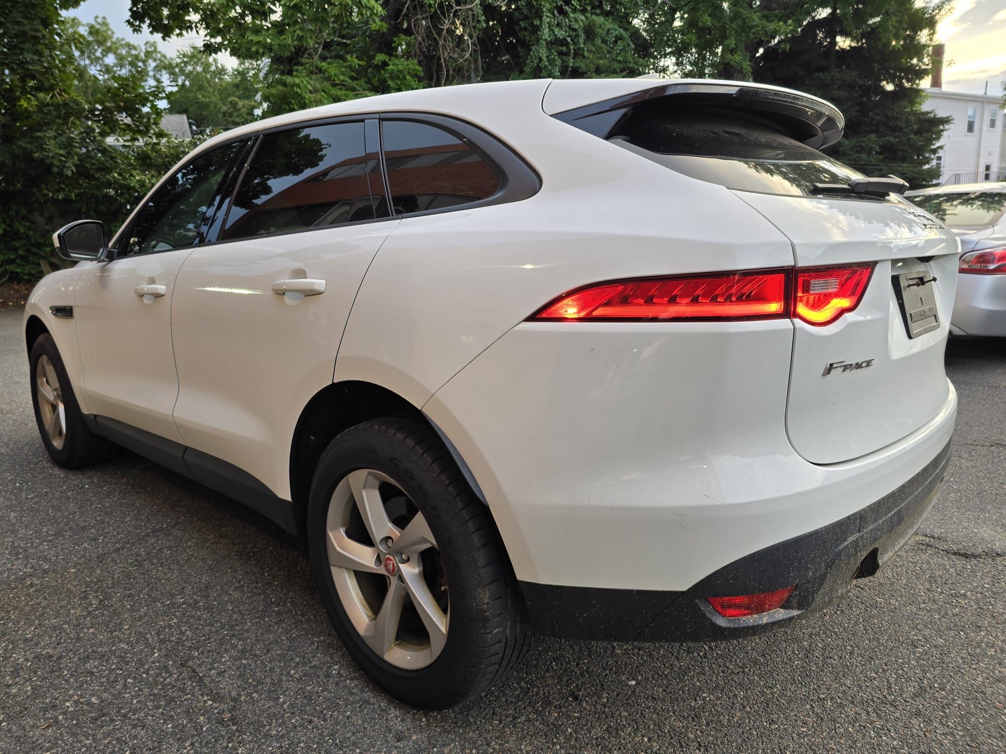 2018 Jaguar F-Pace Premium vin: SADCJ2GX6JA238427