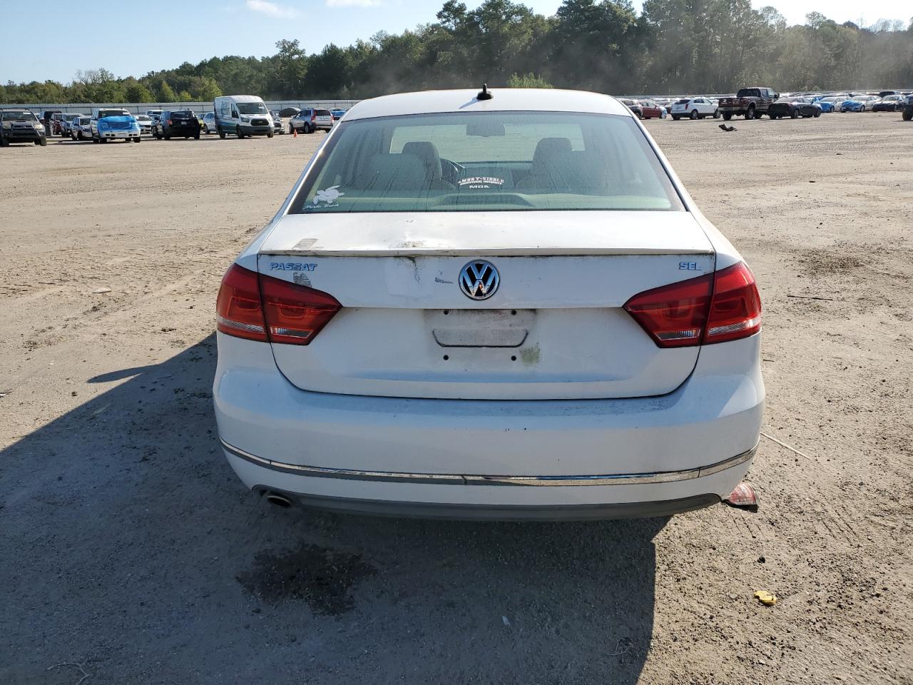 1VWCH7A3XCC101005 2012 Volkswagen Passat Sel