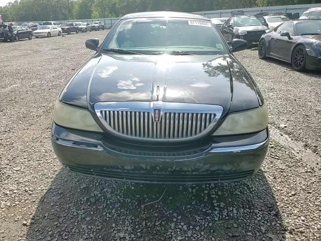 2011 Lincoln Town Car Signature Limited VIN: 2LNBL8CV0BX752173 Lot: 67118804