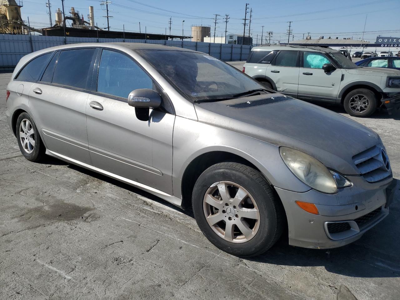 2006 Mercedes-Benz R 350 VIN: 4JGCB65E86A008327 Lot: 65856594