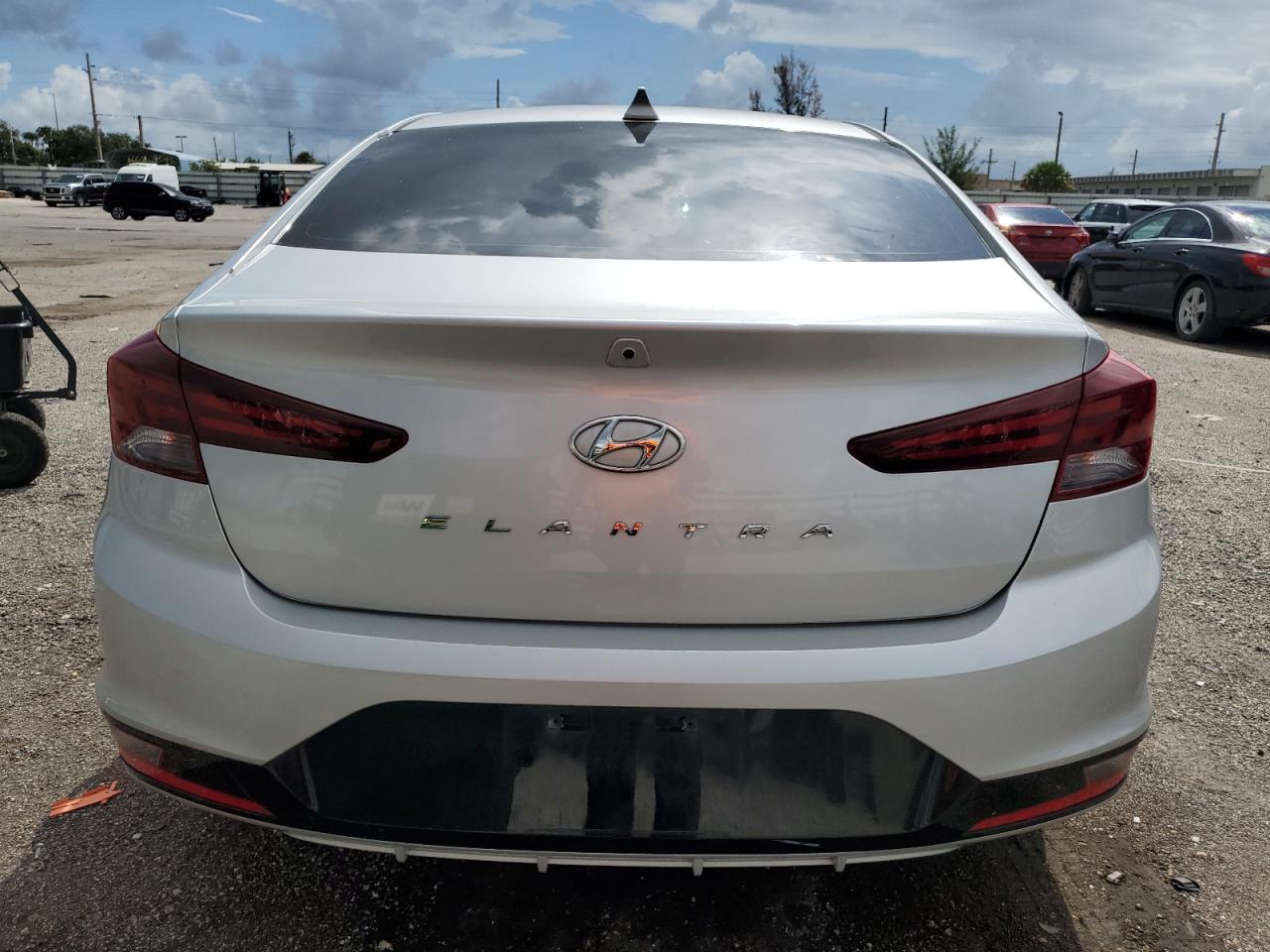 2019 Hyundai Elantra Sel VIN: 5NPD84LF4KH406404 Lot: 69373064