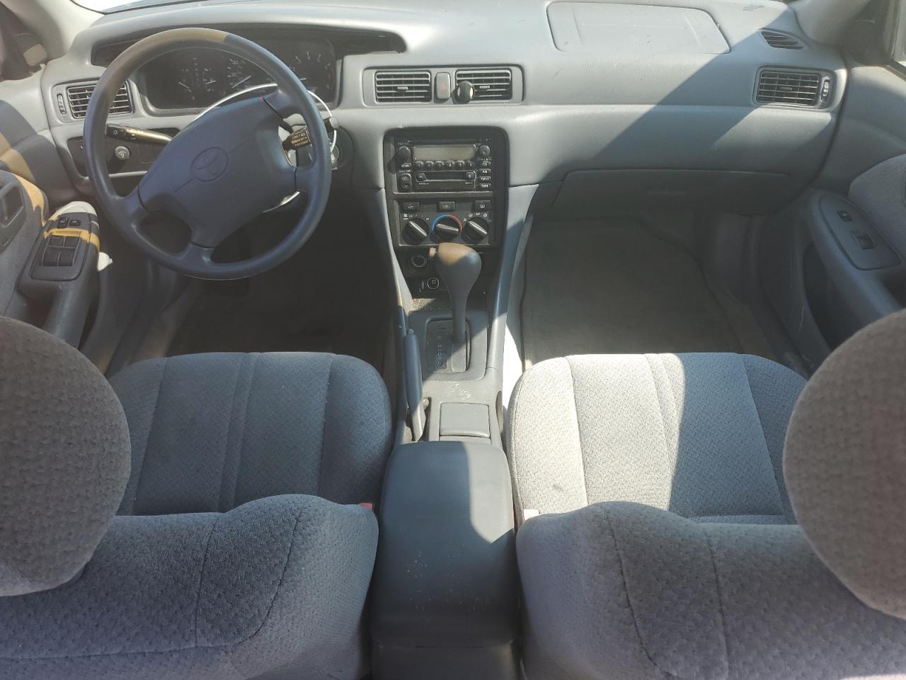 2001 Toyota Camry - Image 8