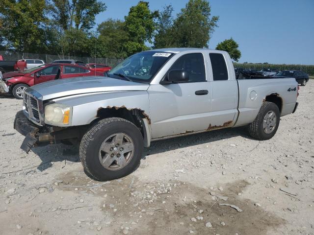 2005 Dodge Dakota Slt продається в Cicero, IN - Front End