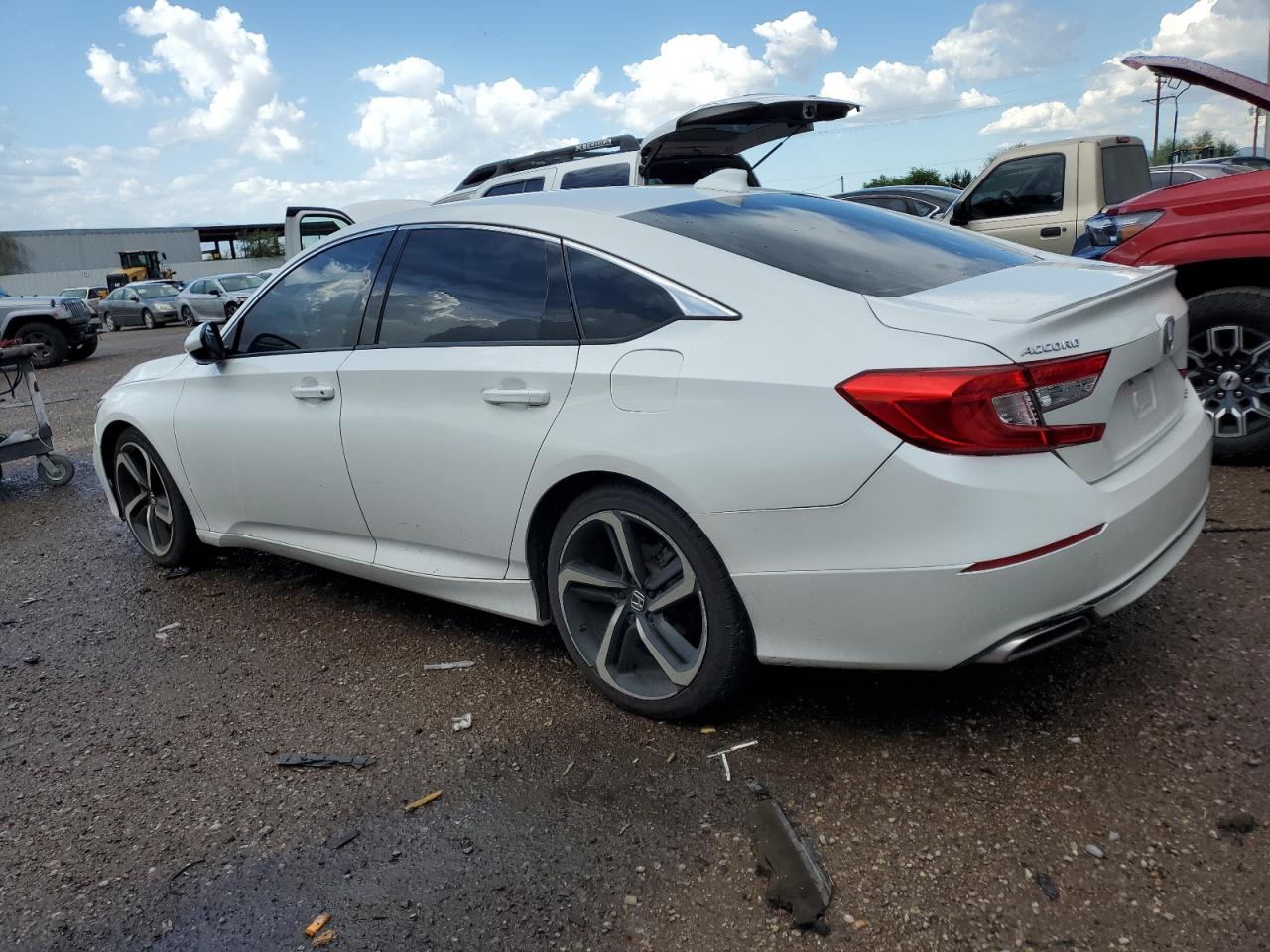 1HGCV1F37JA177390 2018 HONDA ACCORD - Image 2