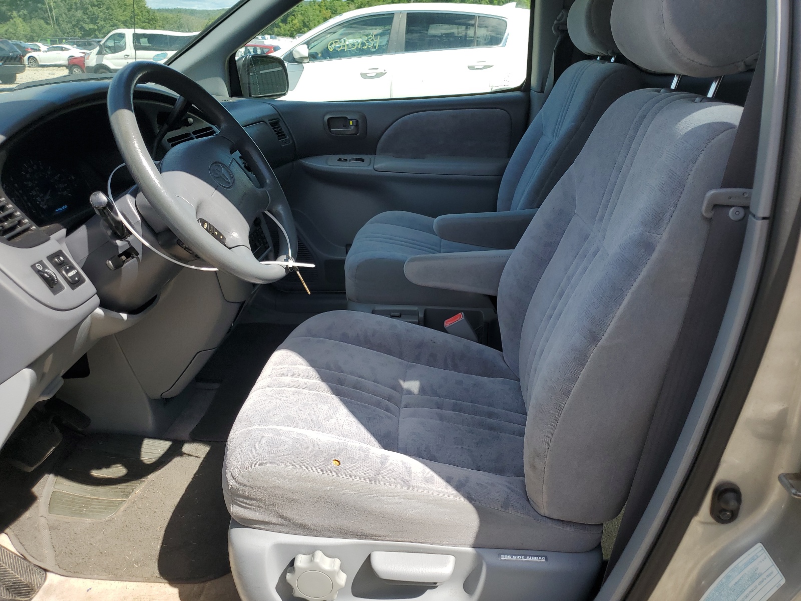 4T3ZF13C31U409818 2001 Toyota Sienna Le