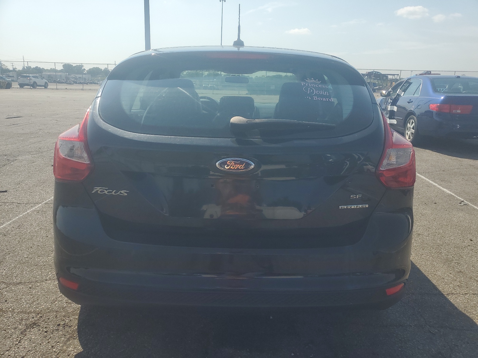 2014 Ford Focus Se vin: 1FADP3K28EL397482