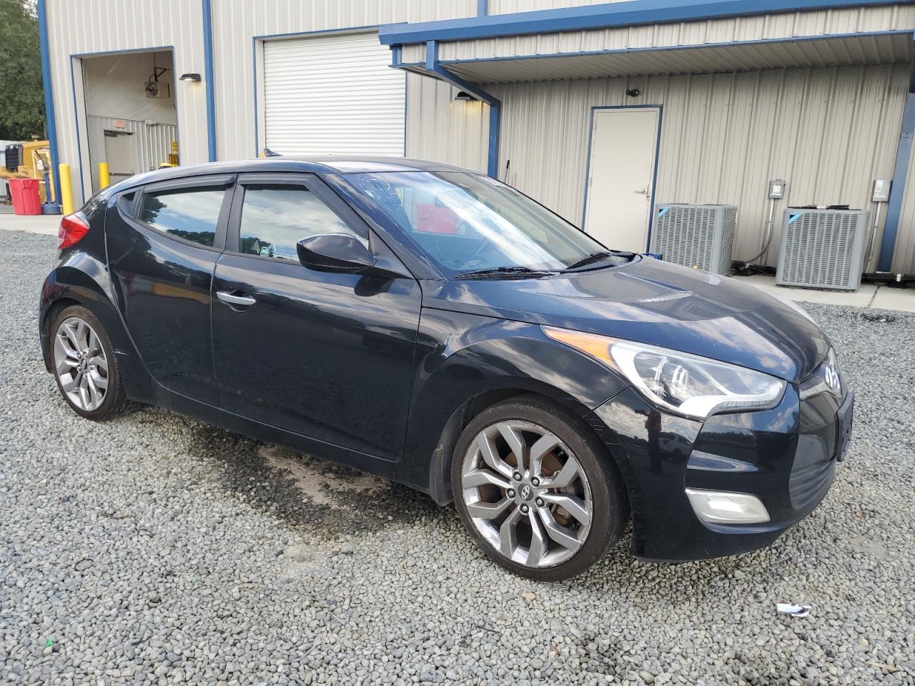 2015 Hyundai Veloster VIN: KMHTC6ADXFU221529 Lot: 68263224