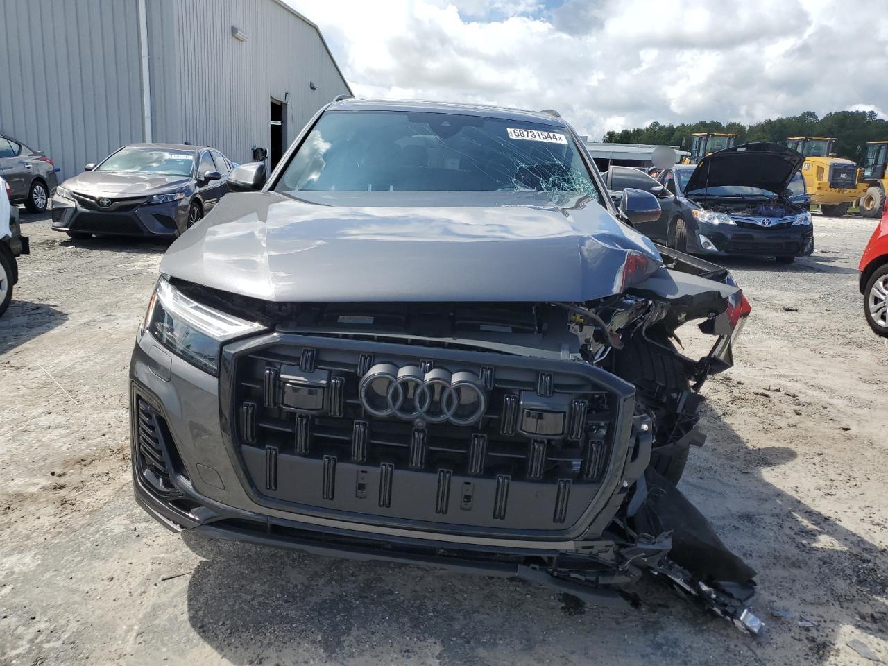 VIN WA1LCBF71SD003743 2025 AUDI Q7 no.5