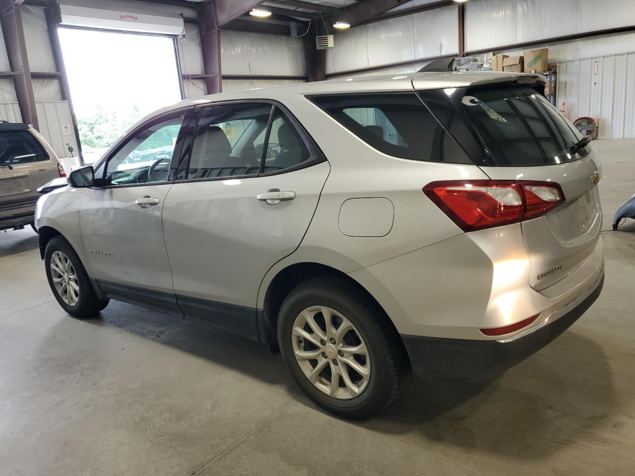 2GNAXHEVXJ6343109 2018 Chevrolet Equinox Ls