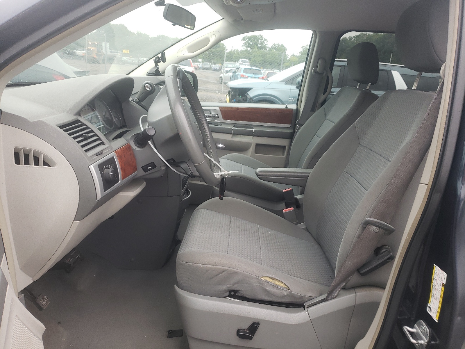 2A8HR54119R614897 2009 Chrysler Town & Country Touring