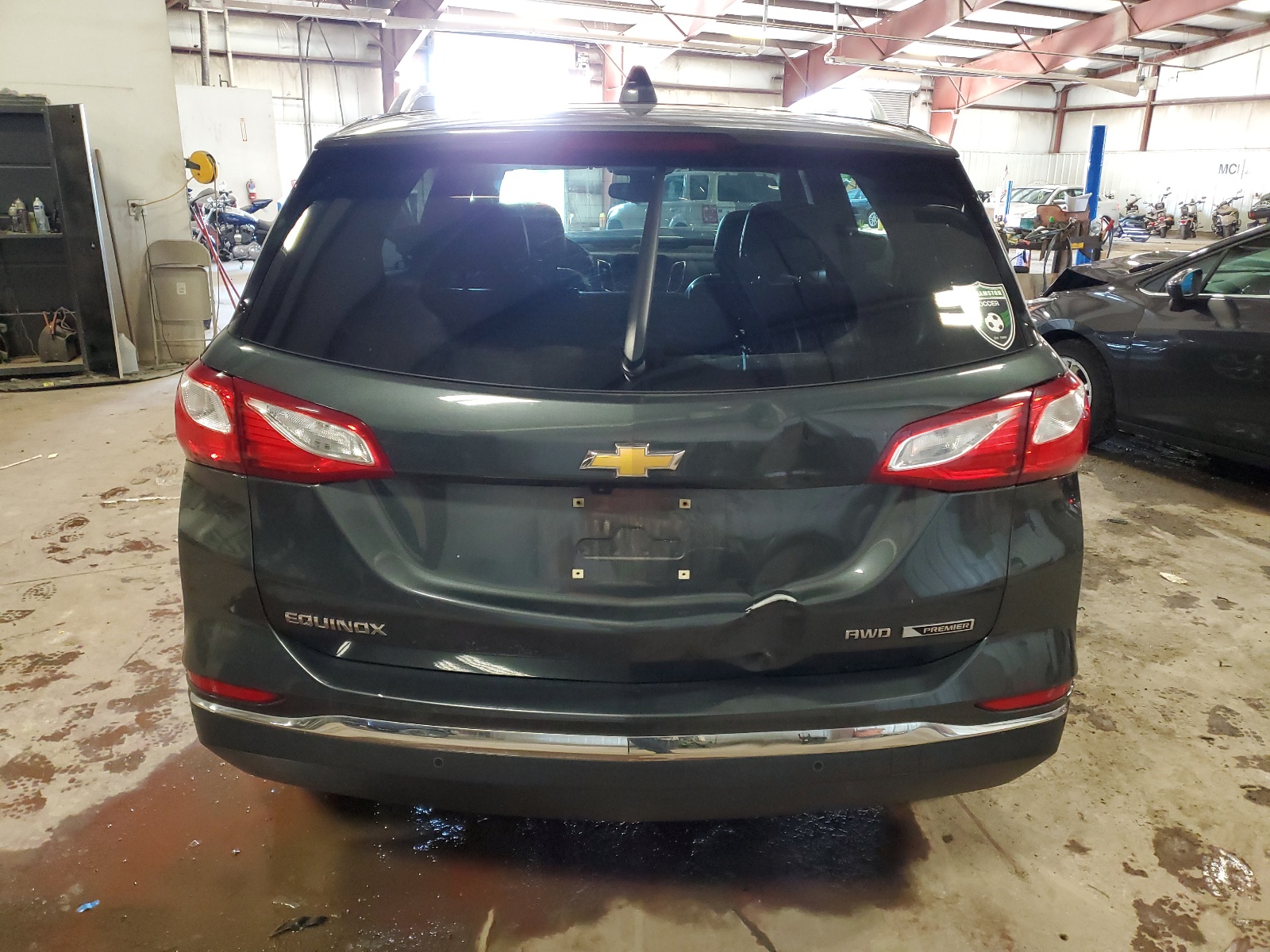 3GNAXVEV8JS560500 2018 Chevrolet Equinox Premier