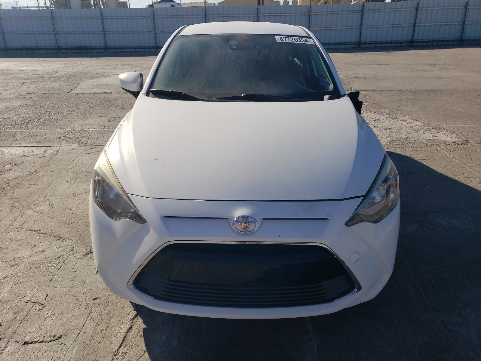 3MYDLBYV8HY152180 2017 Toyota Yaris Ia