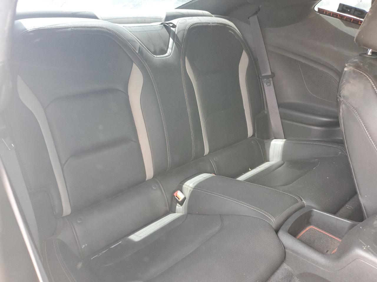 2019 Chevrolet Camaro - Image 10