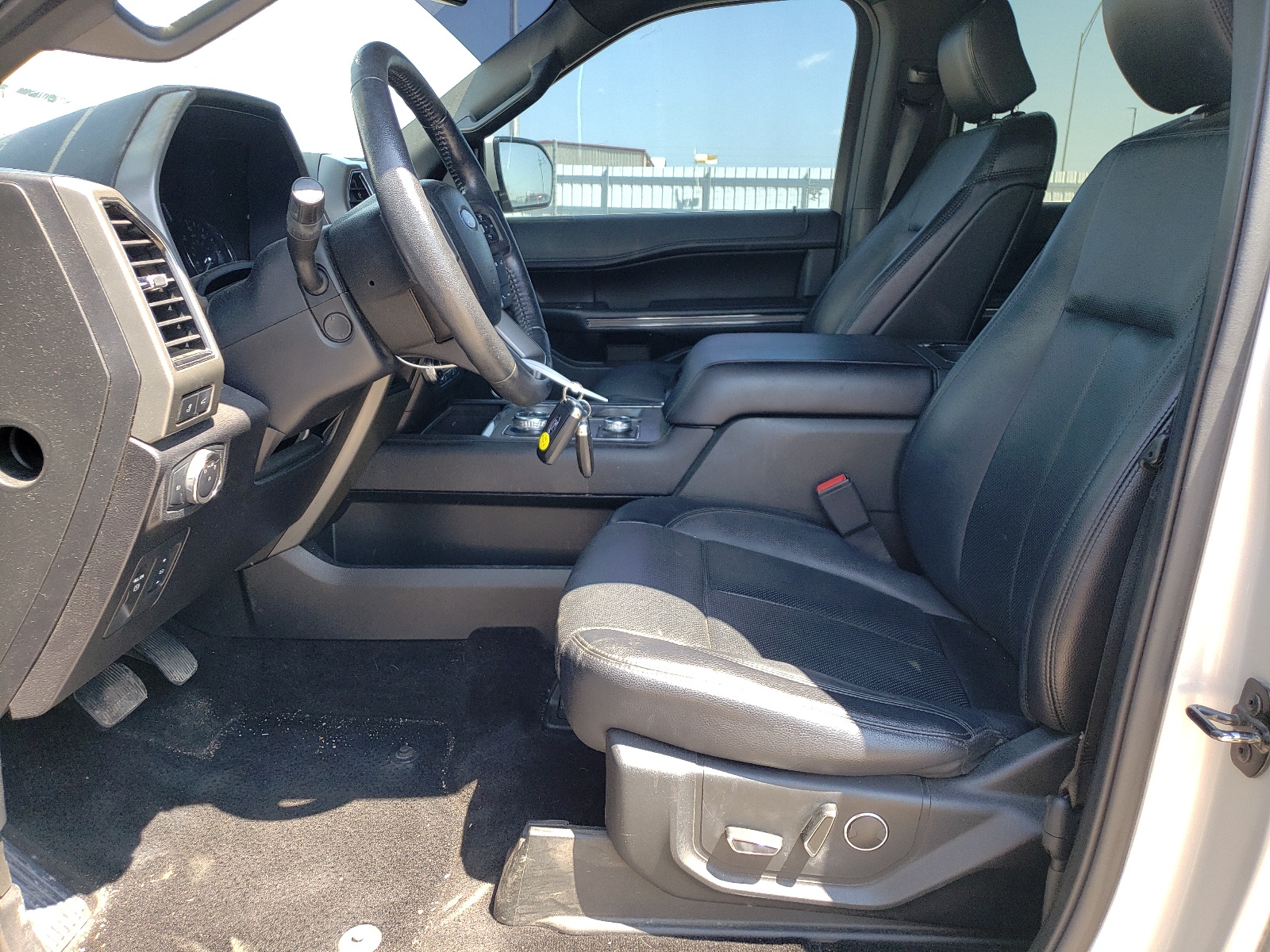 1FMJU1JT0JEA00393 2018 Ford Expedition Xlt