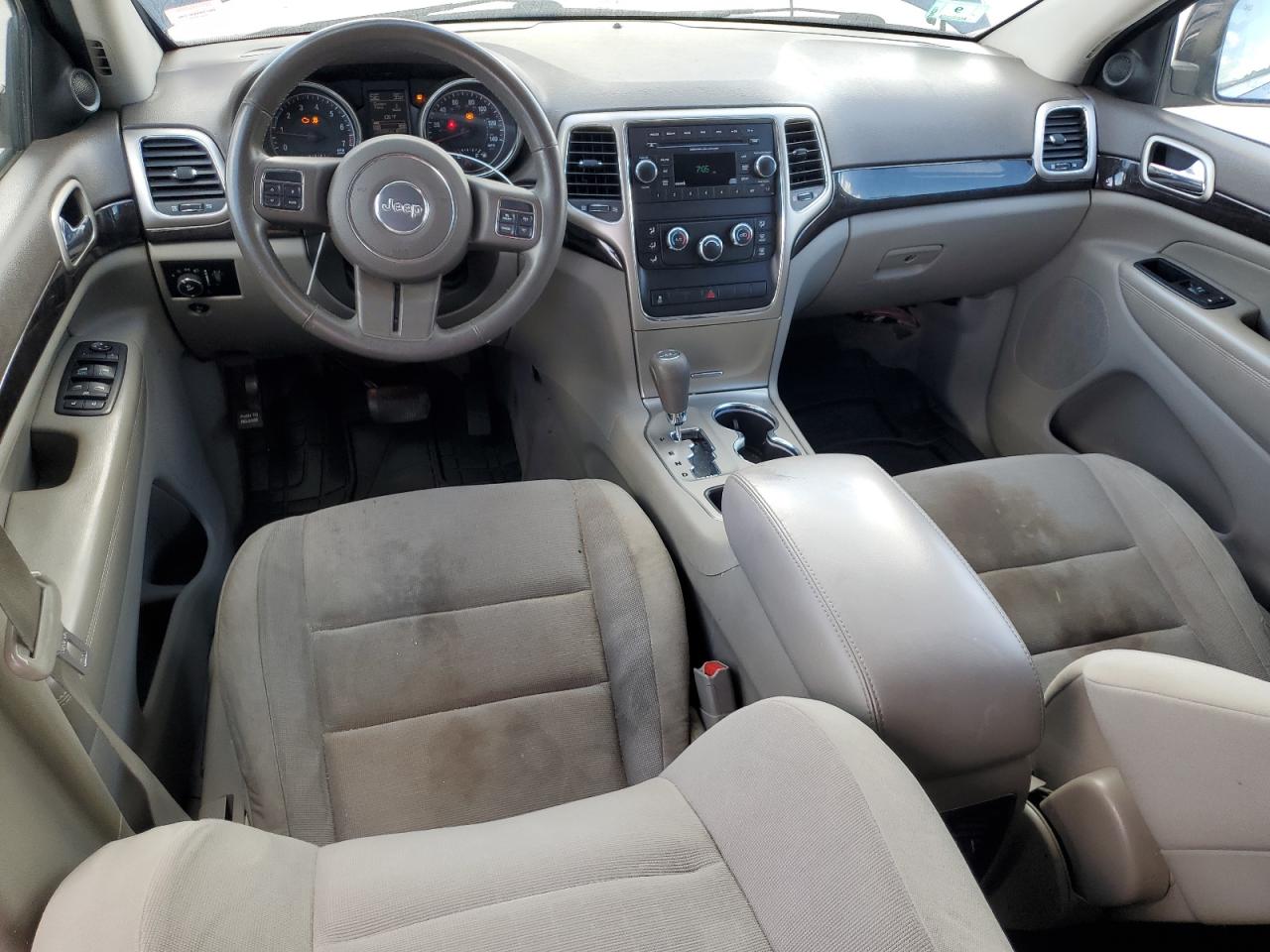 2012 Jeep Grand Cherokee - Image 8